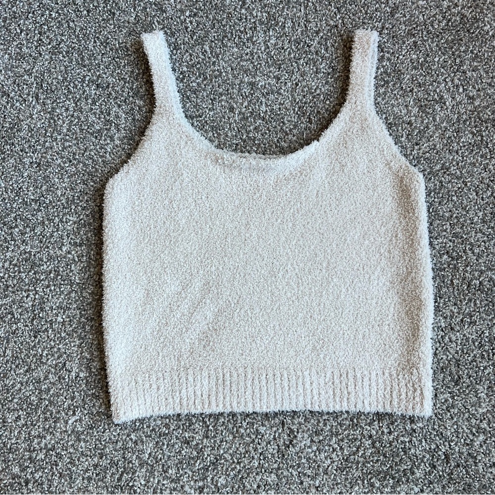 By Egreis Cream Colored Fuzzy Cropped Tank Top Size‎ Small